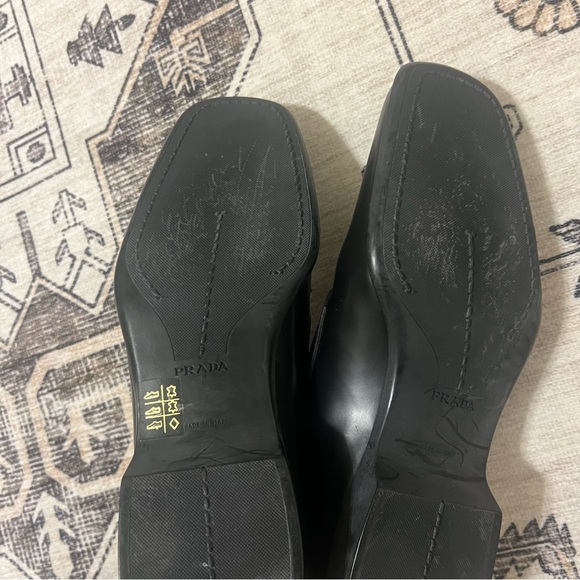 Prada Shoes! - Picture 4 of 7
